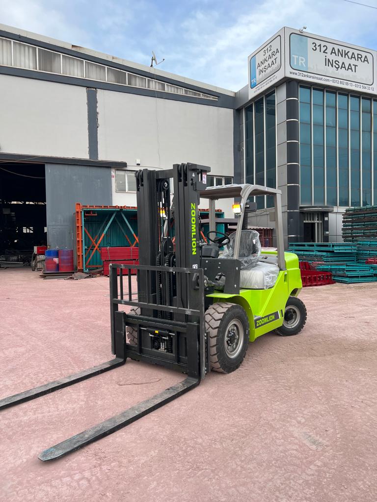 2023 MODEL ZOOMLION FD50Z-Y 5 TONLUK FORKLİFTİ ŞİRKETİMİZ BÜNYESİNE KATTIK.